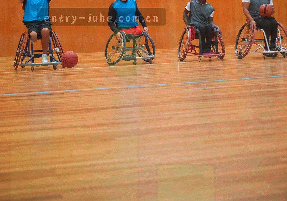 多条平行线路在节点处交汇与切换的示意图